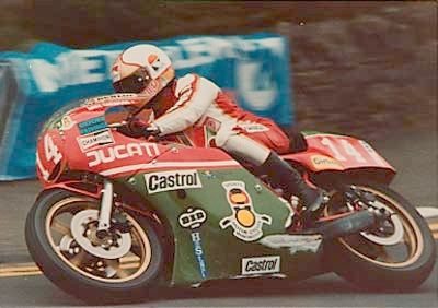 Mike Hailwood pe Ducati