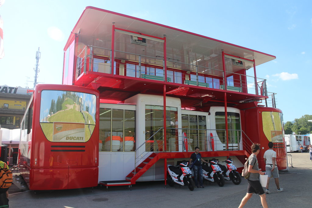 Centrul de ospitalitate Ducati