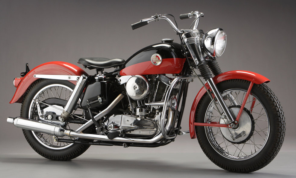 Primul model Harley-Davidson Sportster produs în 1957