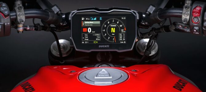 Ducati Diavel V4 – inconfundabila semnatură Diavel