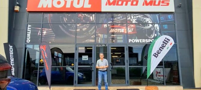 În vizită la noul magazin din Cluj al companiei MotoMus