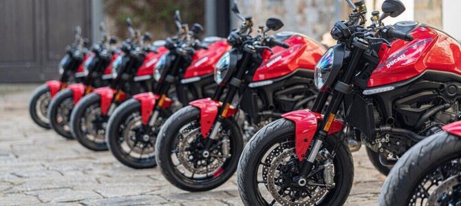 Vânzările de motociclete și scutere din România în 2022