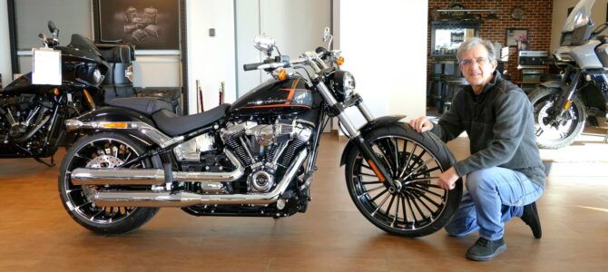 Noul model Breakout 117 a ajuns la magazinul Harley-Davidson București